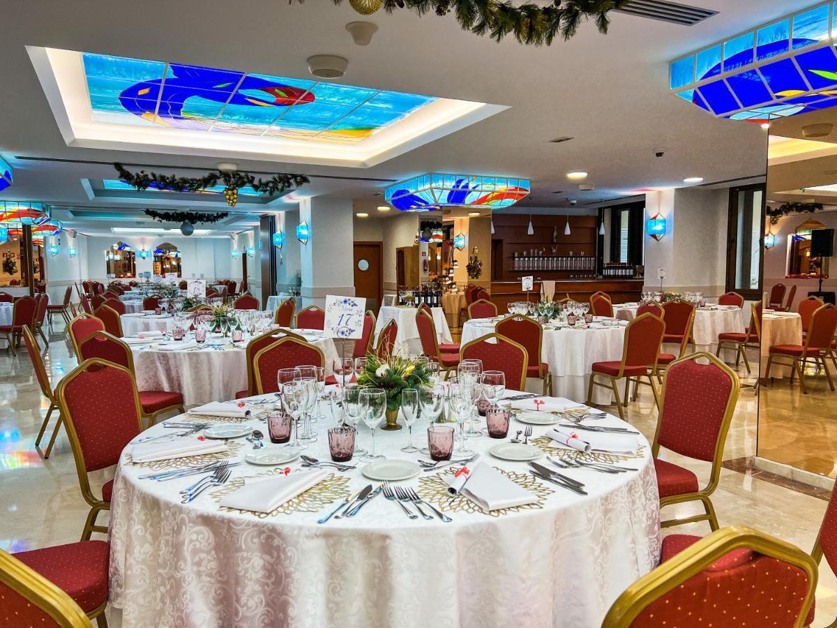 Perla Marina Hotel Nerja Kültér fotó