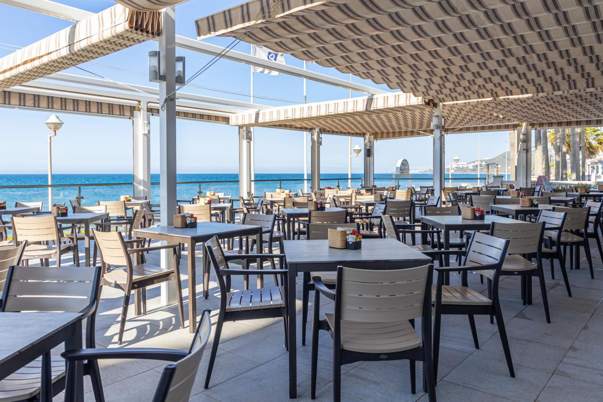 Perla Marina Hotel Nerja Kültér fotó