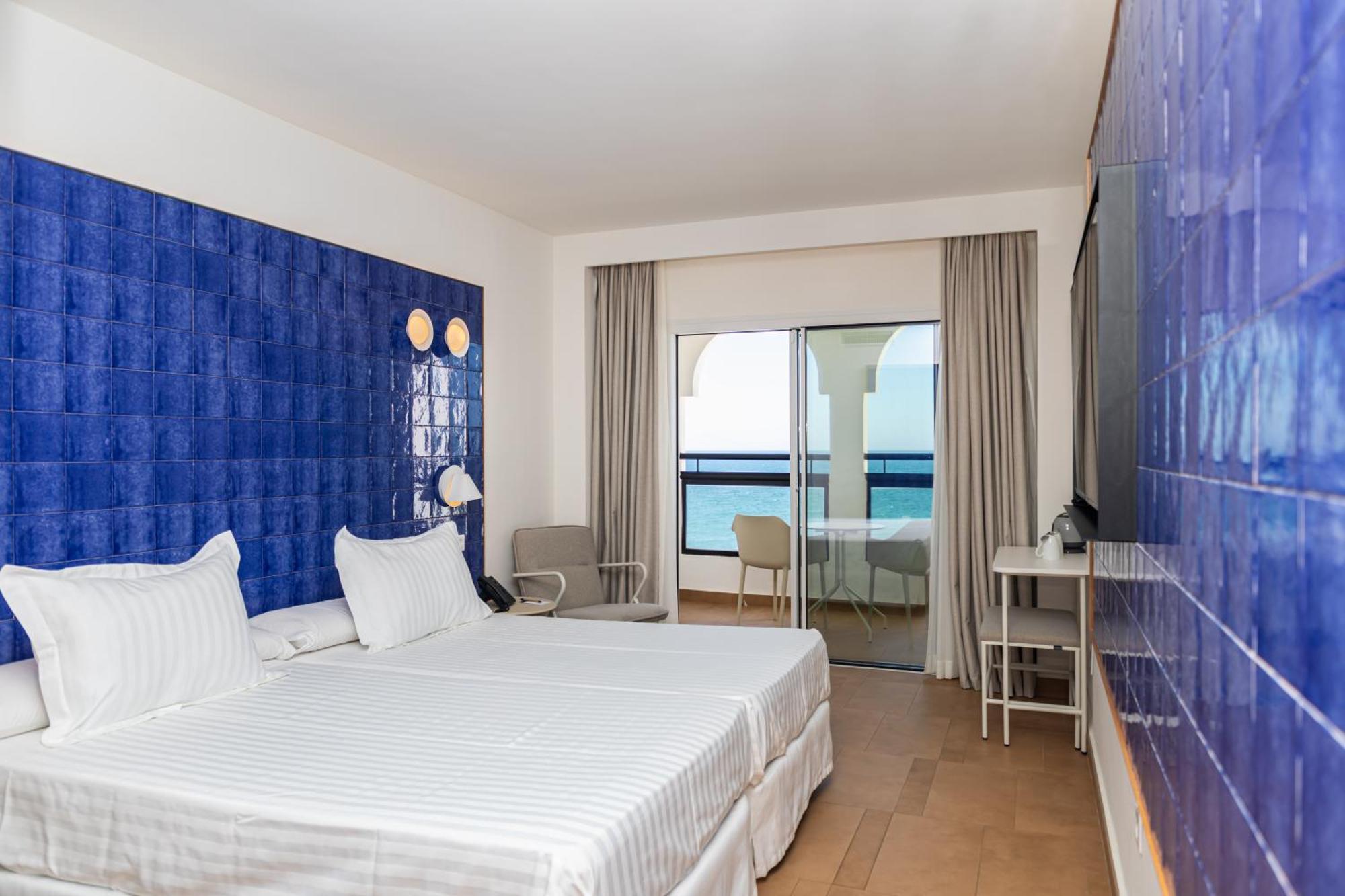 Perla Marina Hotel Nerja Kültér fotó