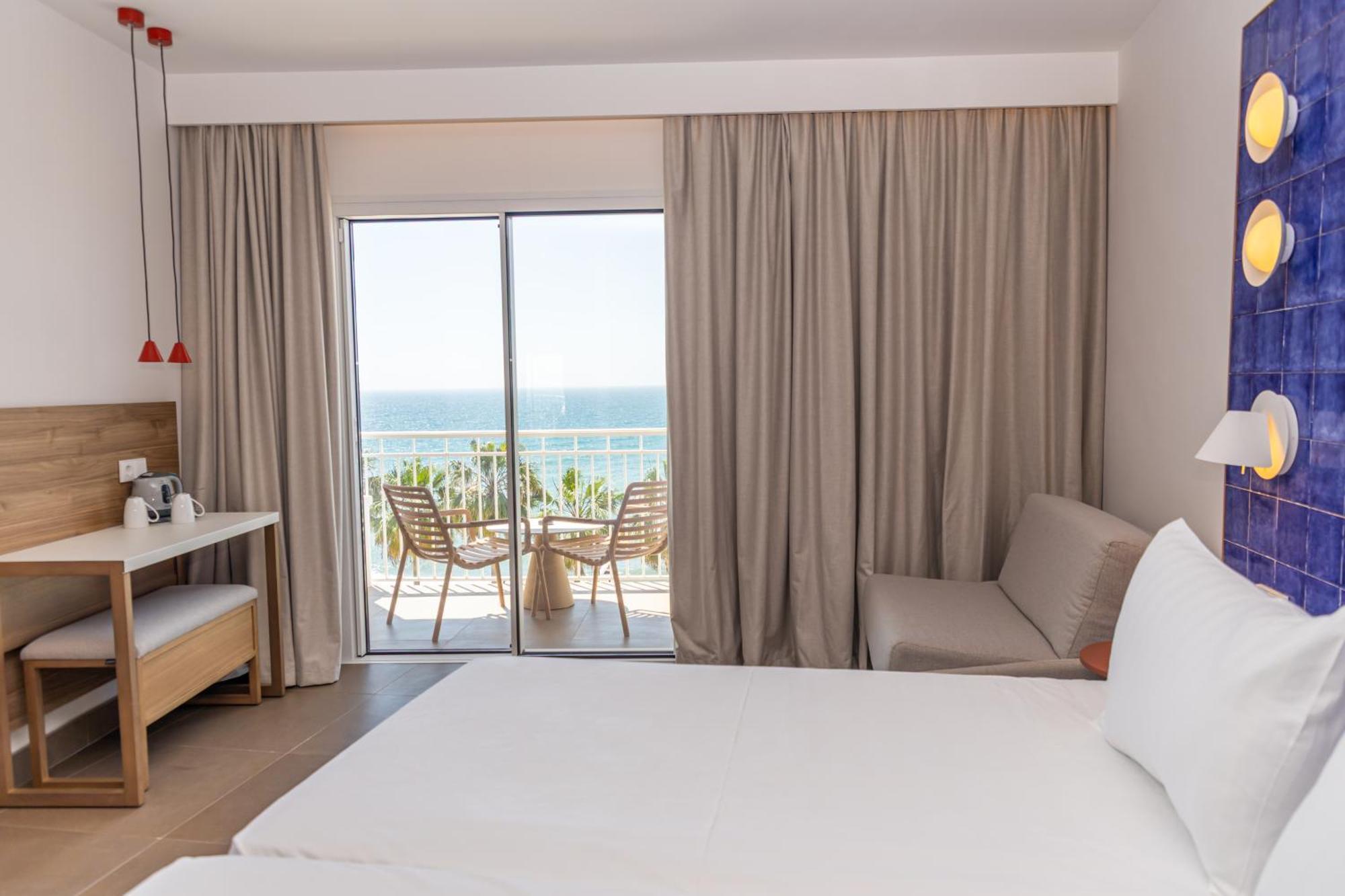 Perla Marina Hotel Nerja Kültér fotó