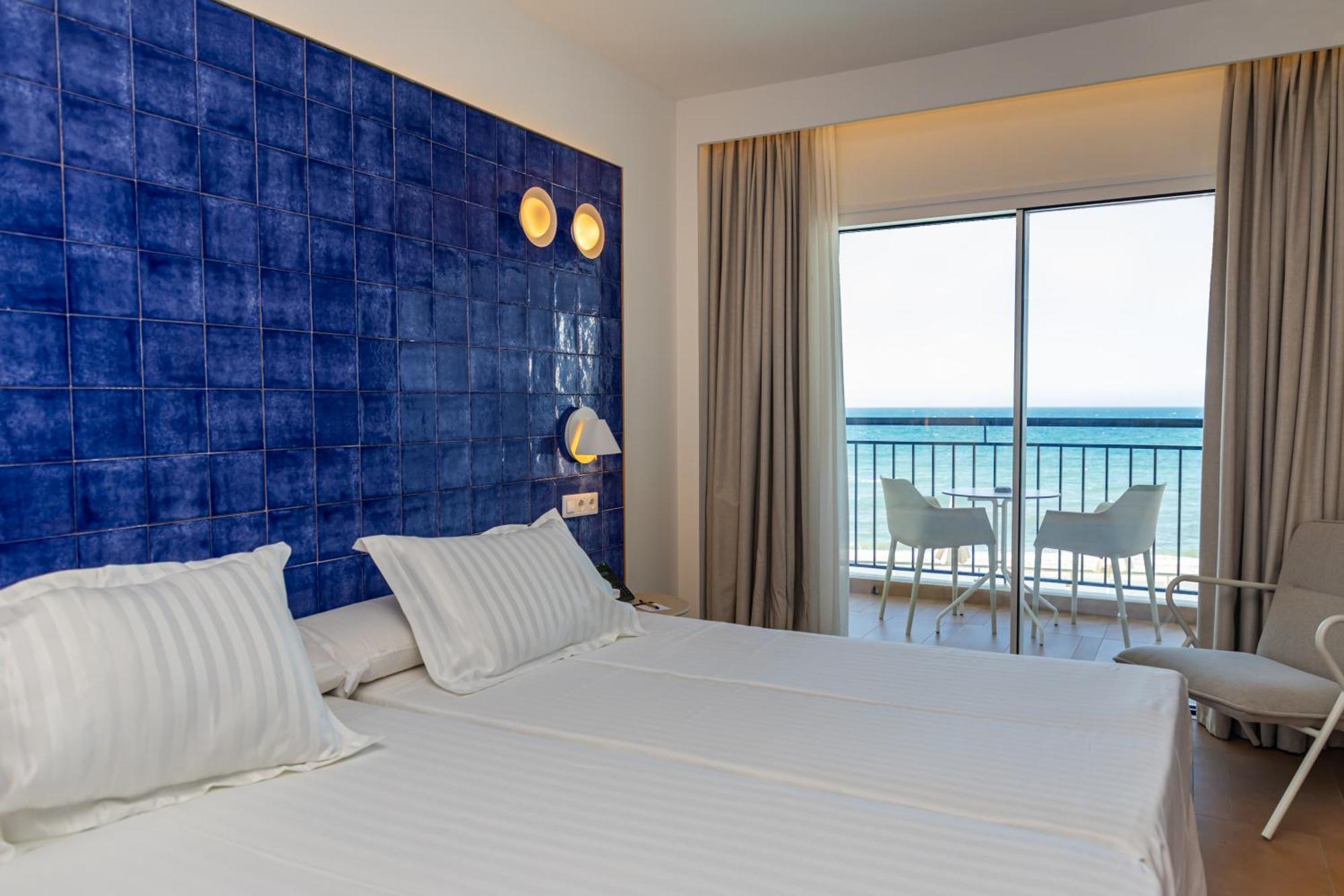 Perla Marina Hotel Nerja Kültér fotó