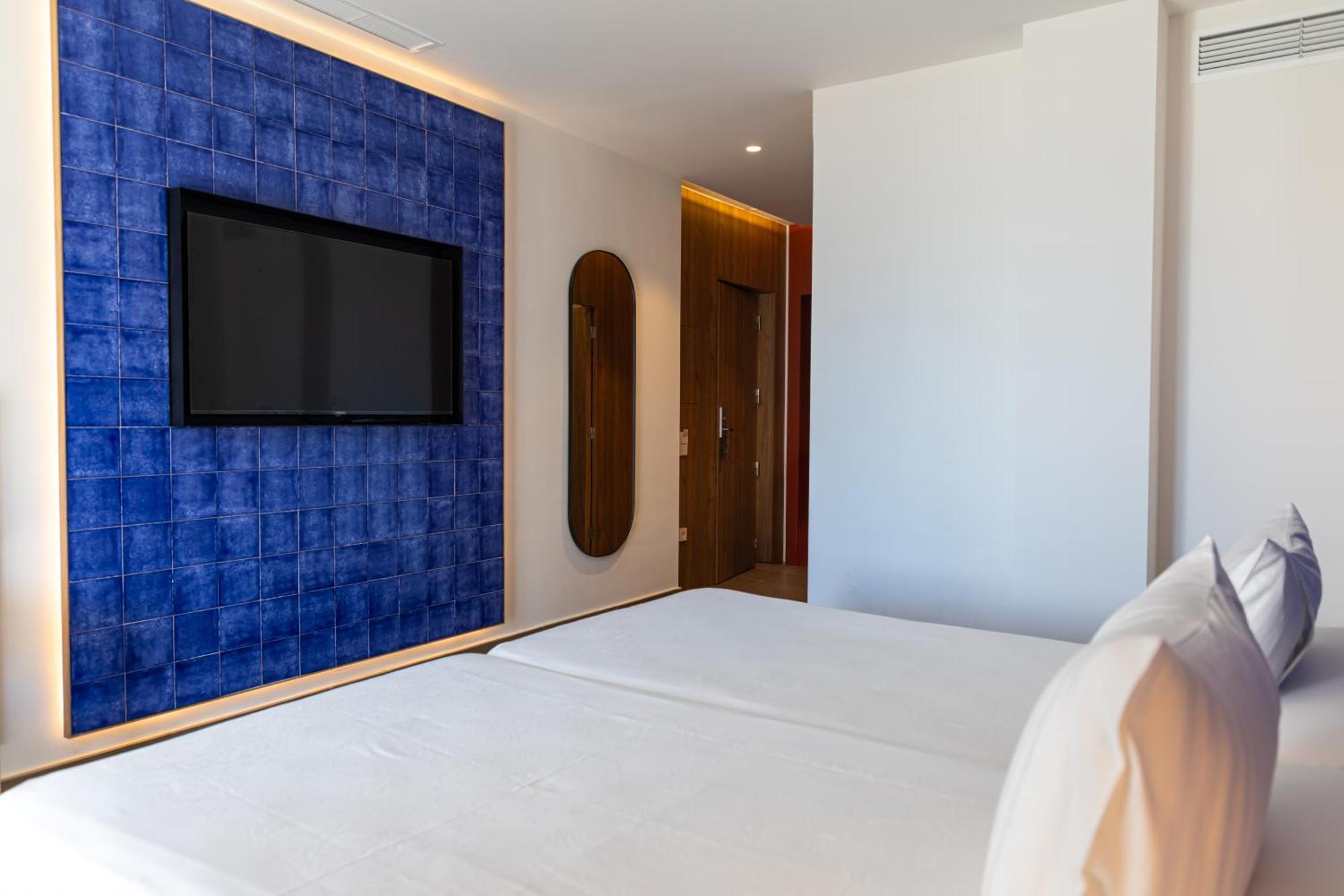 Perla Marina Hotel Nerja Kültér fotó