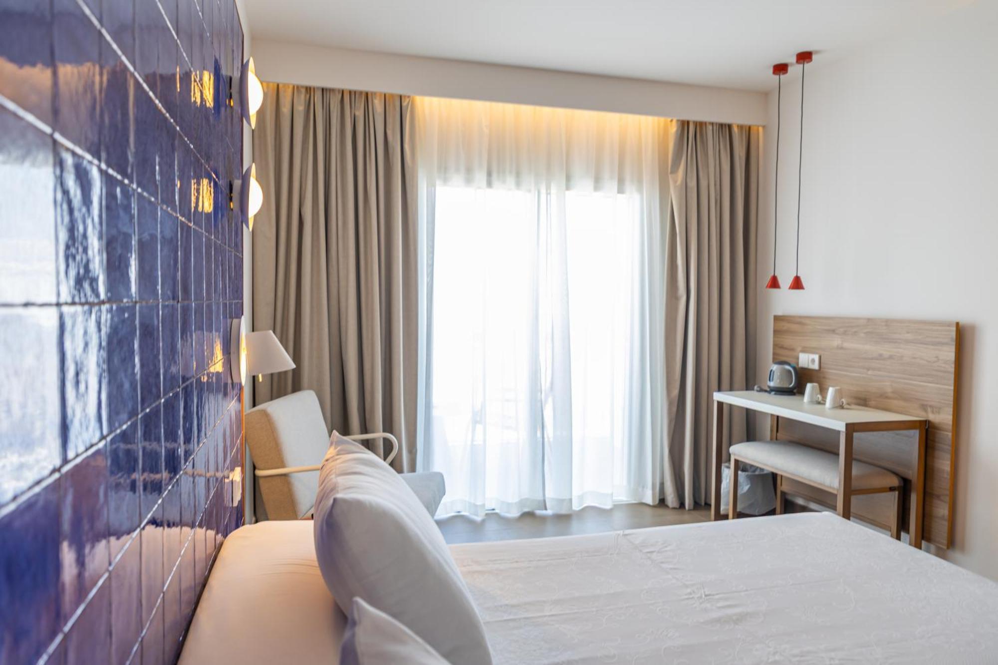 Perla Marina Hotel Nerja Kültér fotó