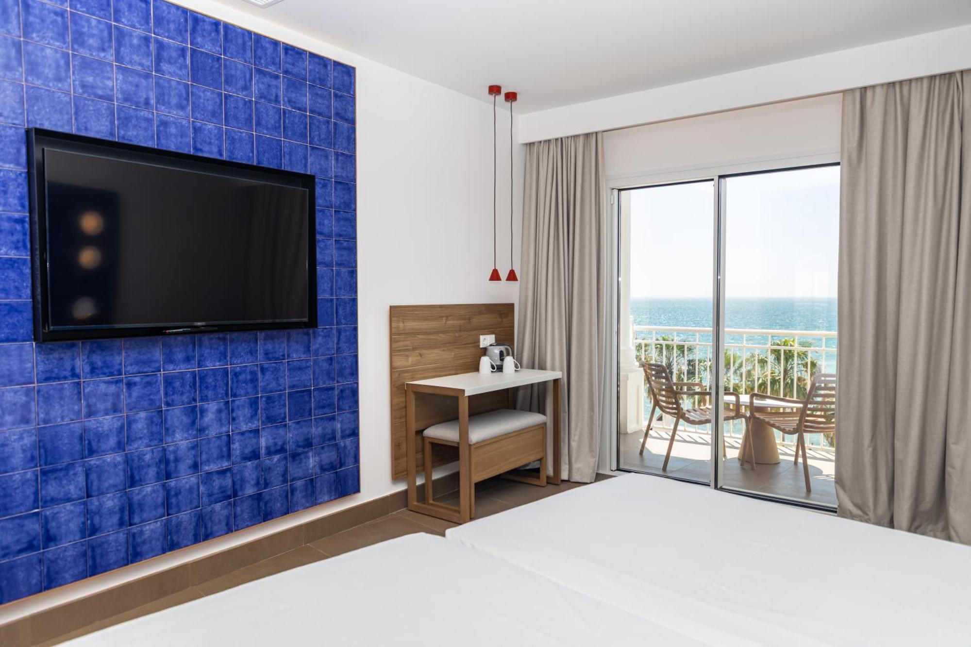 Perla Marina Hotel Nerja Kültér fotó